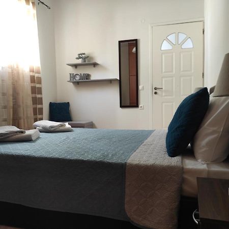 Nickthegreekapartment Galatas  Экстерьер фото