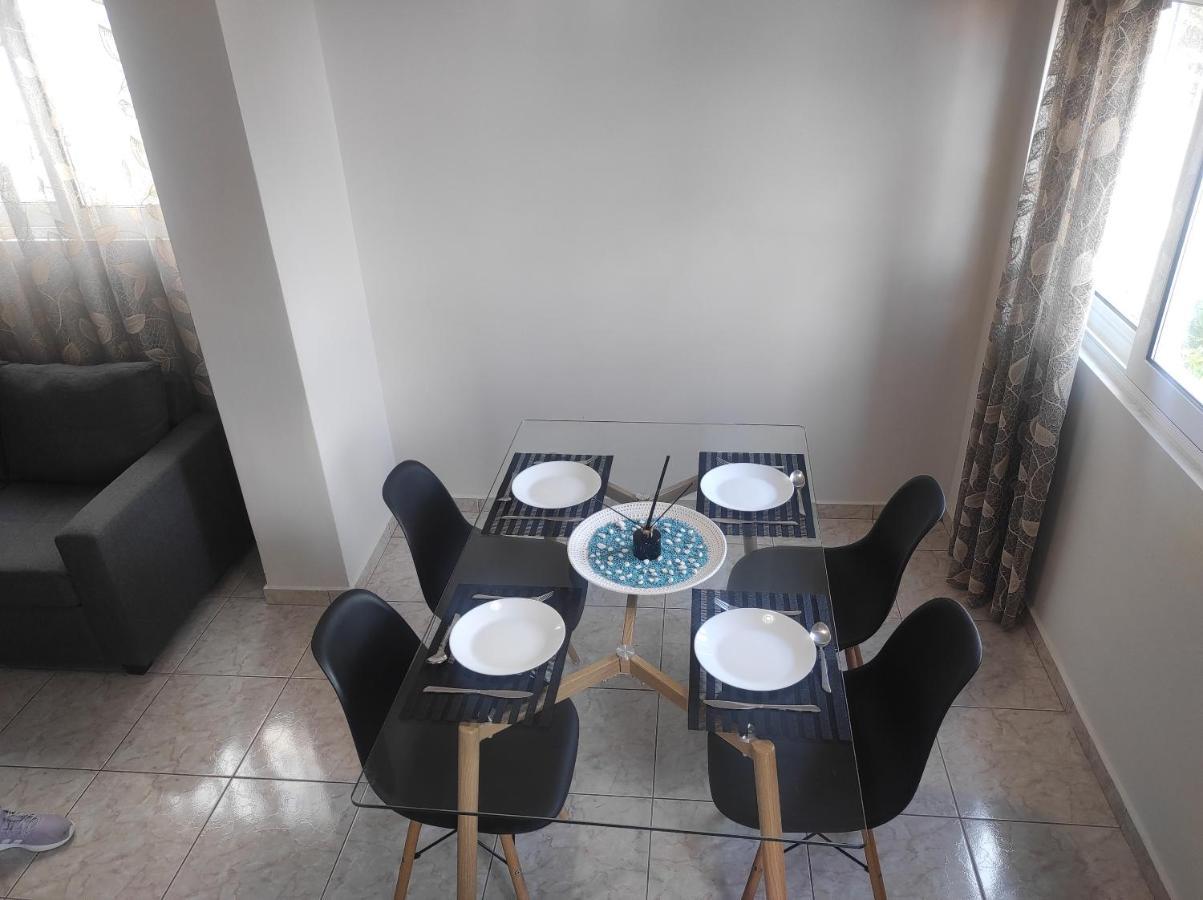 Nickthegreekapartment Galatas  Экстерьер фото