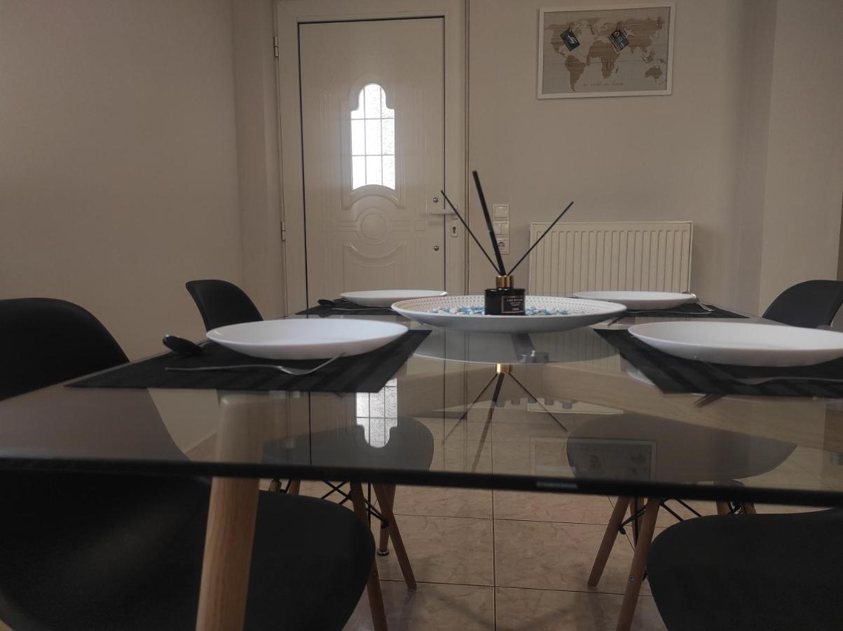 Nickthegreekapartment Galatas  Экстерьер фото